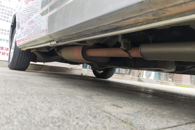 Used Huasong 7 2015 2.0T Automatic Comfort Model Chassis Front Right