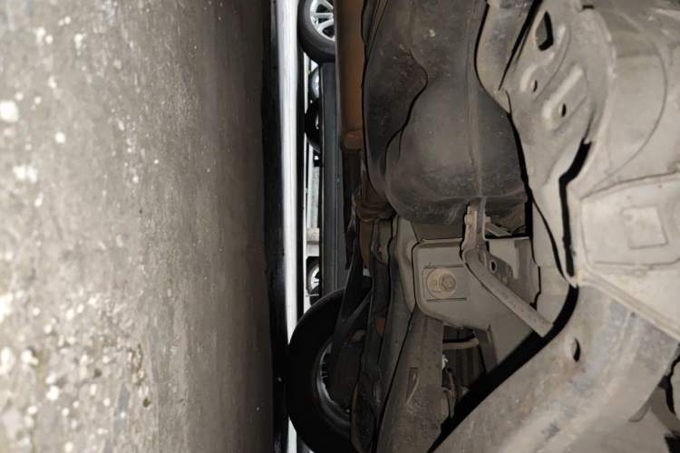 Used Huasong 7 2015 2.0T Automatic Comfort Model Chassis Rear Left