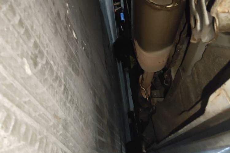 Used Huasong 7  Chassis Rear Right