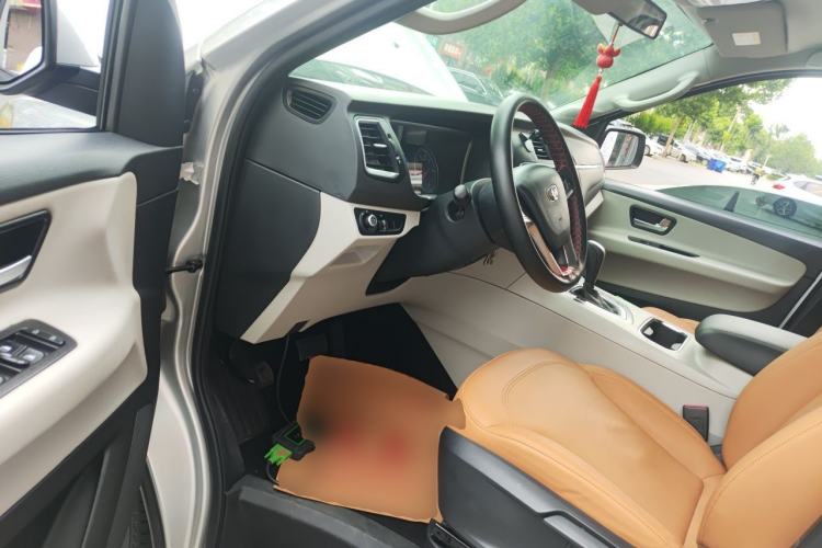 Used Huasong 7 2015 2.0T Automatic Comfort Model Driver Seat