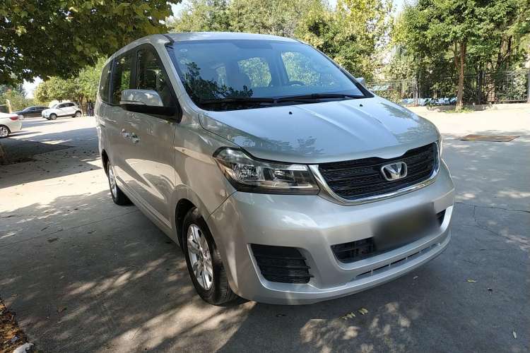 Used Huasong 7 2015 2.0T Automatic Comfort Model Front Right 45 Deg