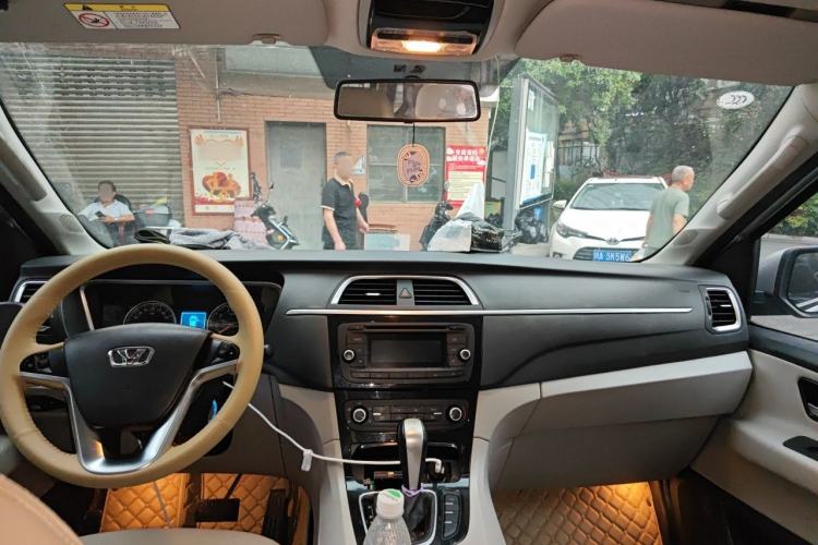 Used Huasong 7 2015 2.0T Automatic Comfort Model Headliner