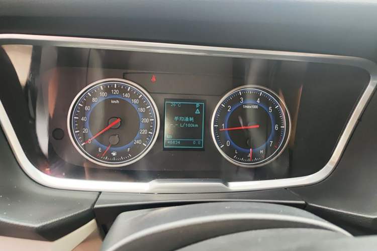 Used Huasong 7 2015 2.0T Automatic Comfort Model Instrument Cluster