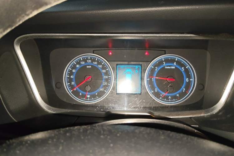 Used Huasong 7  Instrument Cluster