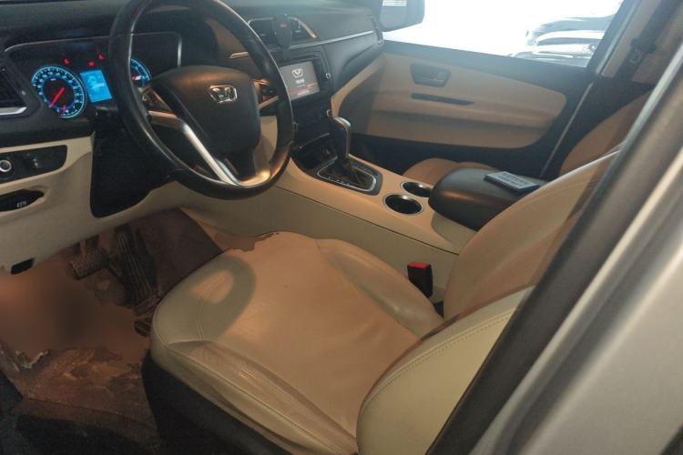 Used Huasong 7 2015 2.0T Automatic Flagship Edition Left Front Seat