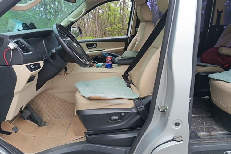 Used Huasong 7 2015 2.0T Automatic Flagship Edition Left Front Seat
