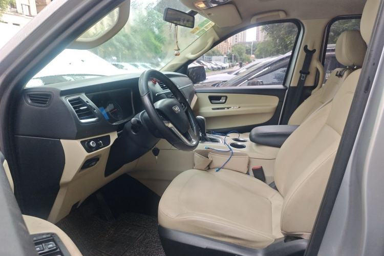 Used Huasong 7 2015 2.0T Automatic Flagship Edition Left Front Seat