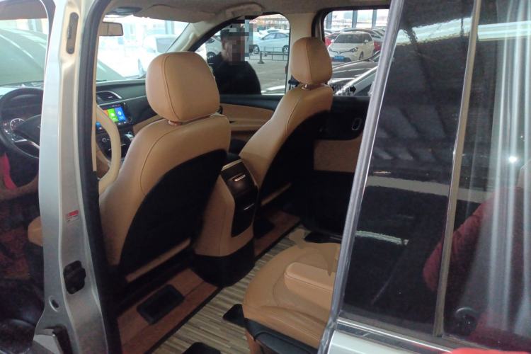 Used Huasong 7 2015 2.0T Automatic Comfort Model Left Rear Seat