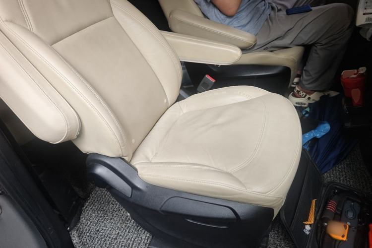 Used Huasong 7 2015 2.0T Automatic Flagship Edition Left Rear Seat
