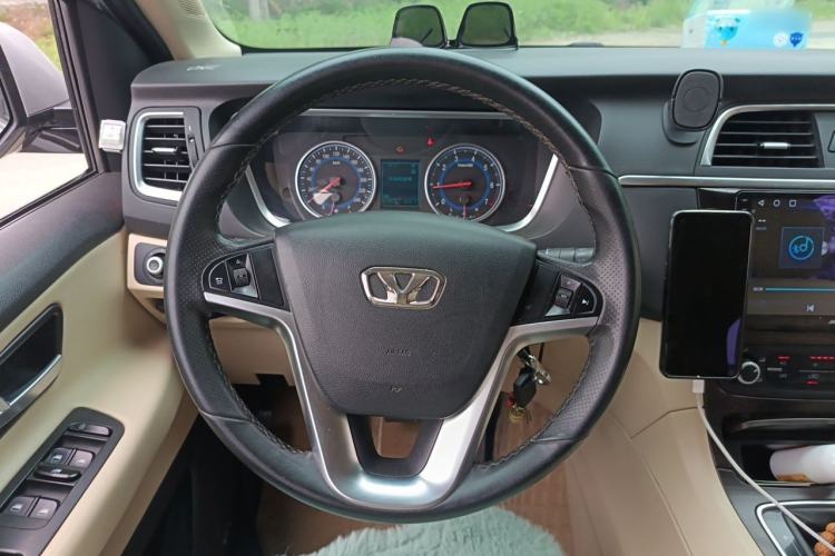 Used Huasong 7 2015 2.0T Automatic Flagship Edition Steering Wheel