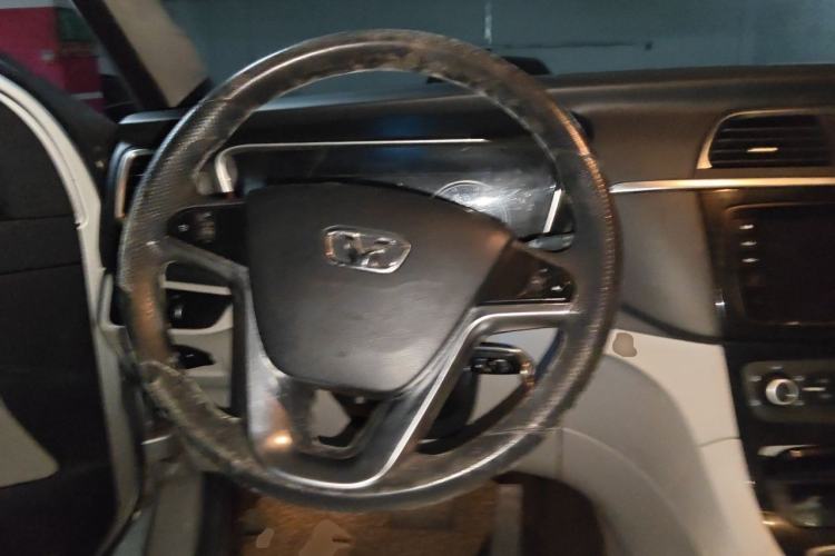Used Huasong 7  Steering Wheel