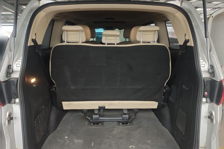 Used Huasong 7 2015 2.0T Automatic Flagship Edition Trunk