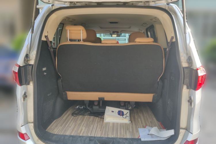 Used Huasong 7 2015 2.0T Automatic Luxury Model Trunk