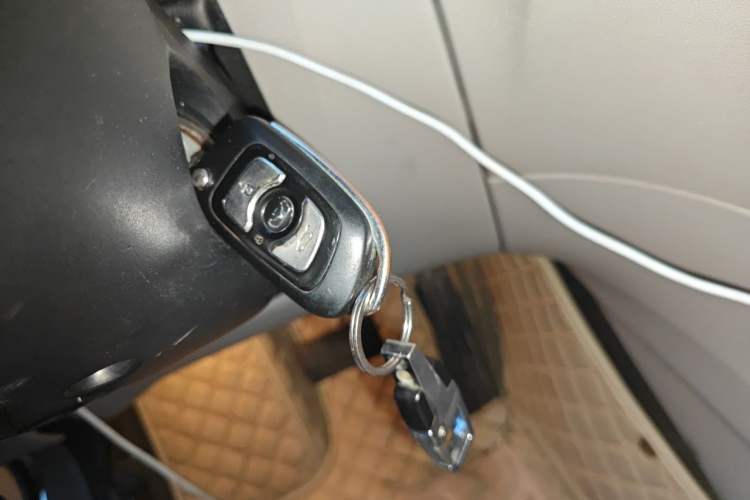 Used Huasong 7 2015 2.0T Automatic Comfort Model Vehicle Key