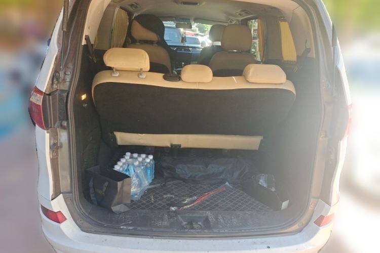 Used Huasong 7 2015 2.0T Automatic Comfort Model Trunk