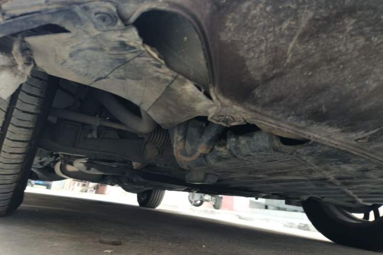 Used Huasong 7 2015 2.0T Automatic Comfort Model Chassis Front Right