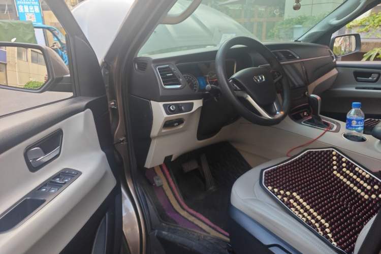 Used Huasong 7 2015 2.0T Automatic Comfort Model Driver Seat