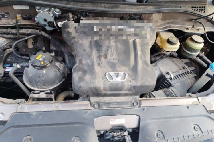 Used Huasong 7 2015 2.0T Automatic Comfort Model Engine Bay