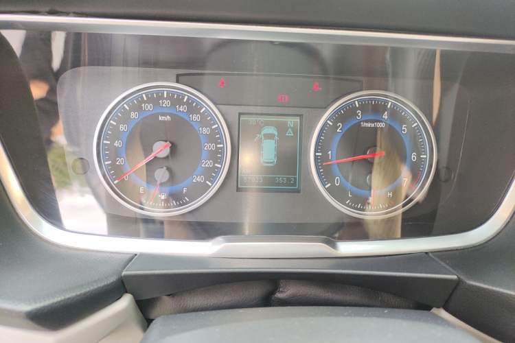 Used Huasong 7 2015 2.0T Automatic Comfort Model Instrument Cluster