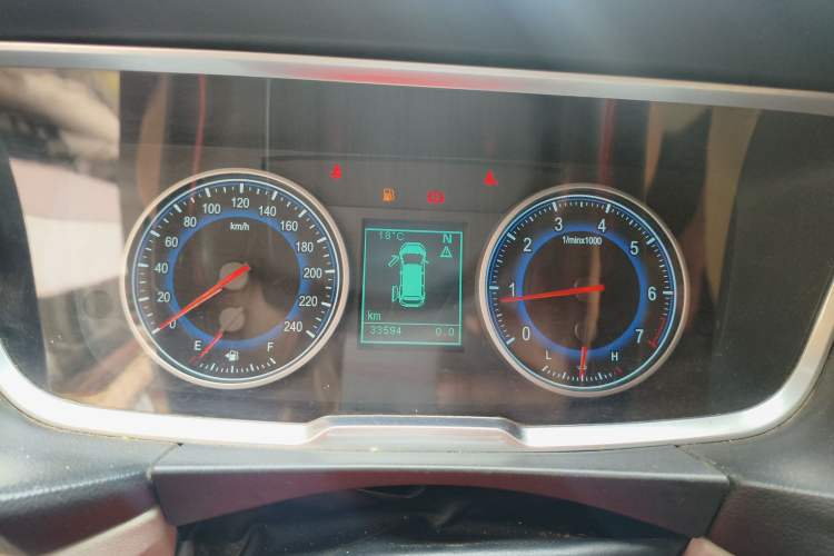 Used Huasong 7 2015 2.0T Automatic Comfort Model Instrument Cluster
