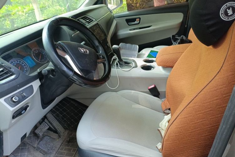 Used Huasong 7 2015 2.0T Automatic Comfort Model Left Front Seat