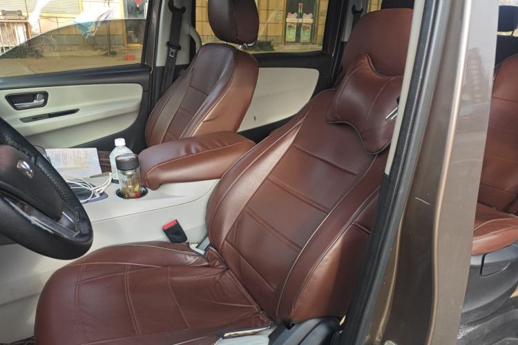 Used Huasong 7 2015 2.0T Automatic Comfort Model Left Front Seat