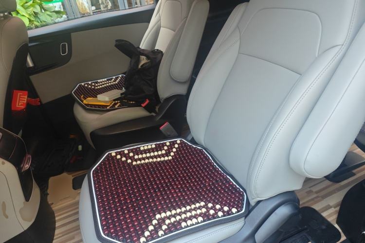 Used Huasong 7 2015 2.0T Automatic Comfort Model Left Rear Seat
