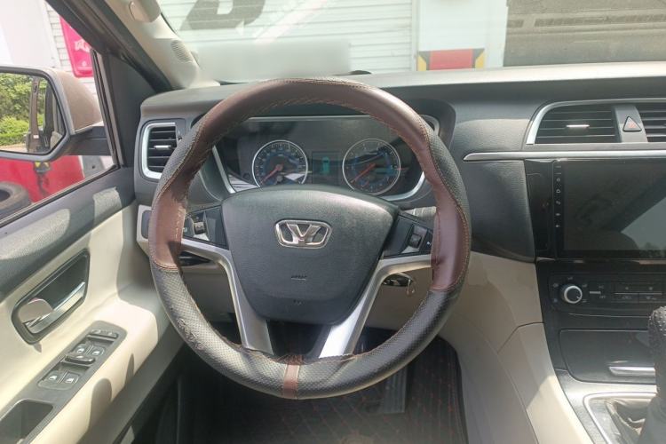 Used Huasong 7 2015 2.0T Automatic Comfort Model Steering Wheel