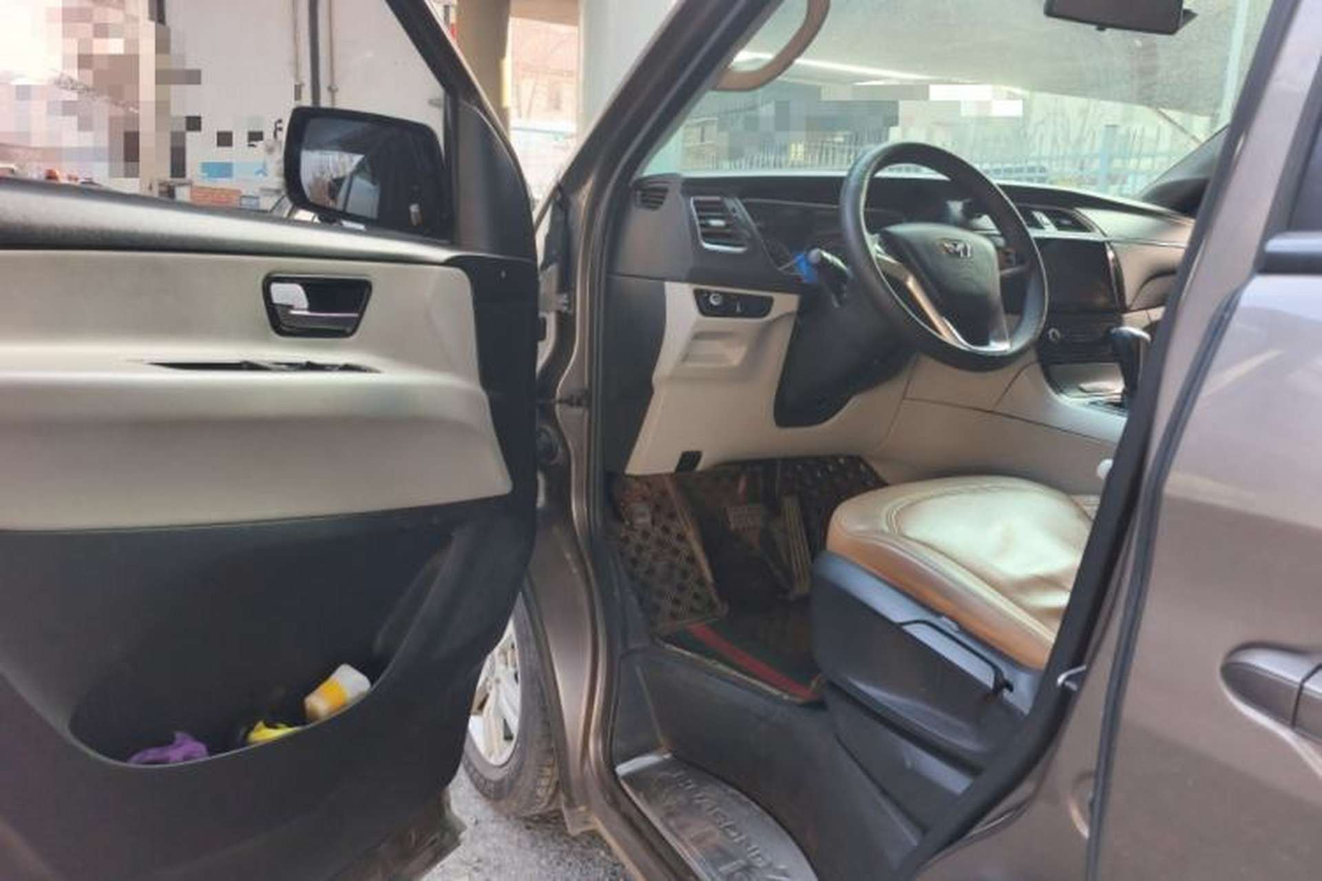 Used Huasong 7 2017 2.0T Automatic Elite Edition Driver Seat
