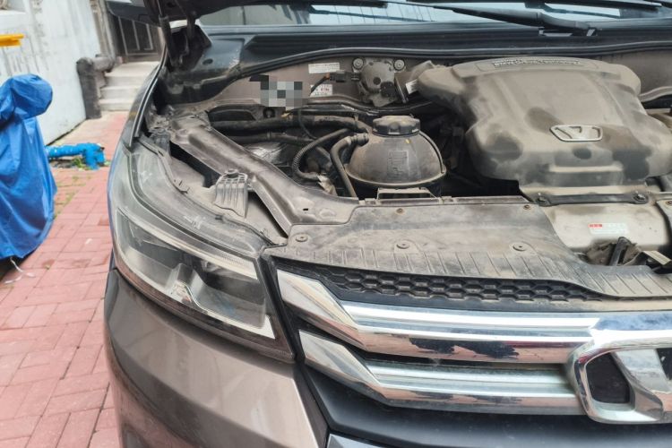 Used Huasong 7 2017 2.0T Automatic Elite Edition Engine Bay Right