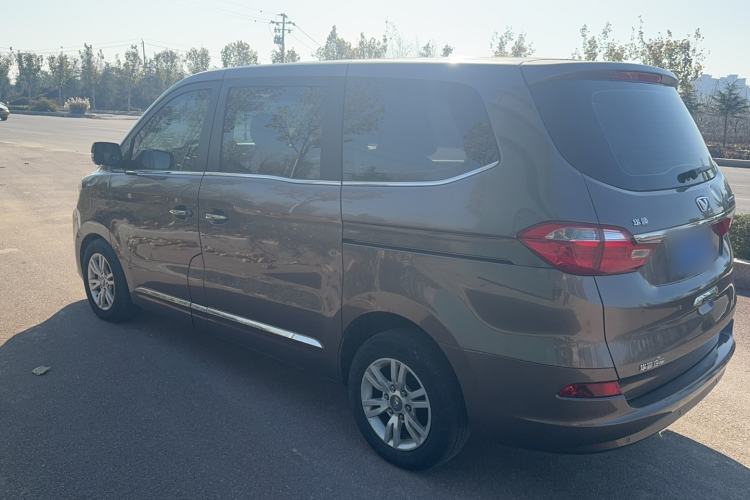 Used Huasong 7 2017 2.0T Automatic Standard Edition Exterior 5