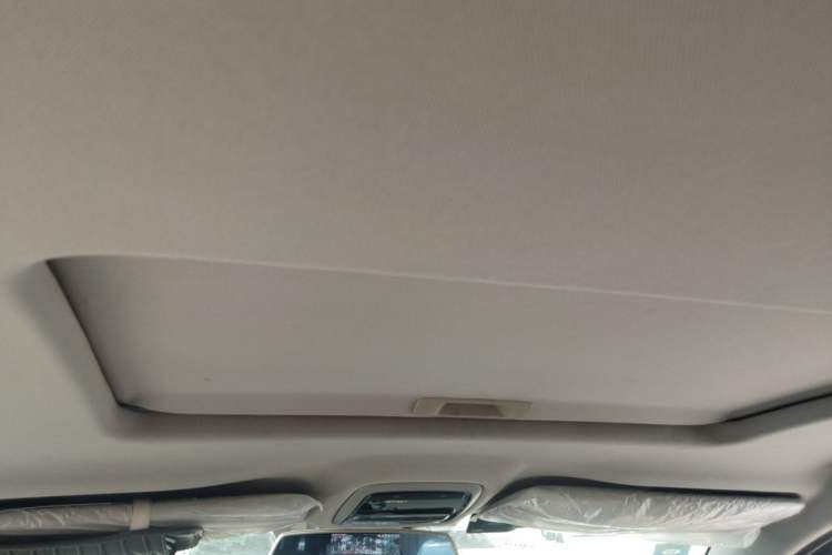 Used Huasong 7 2017 2.0T Automatic Elite Edition Headliner