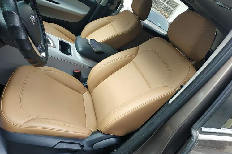Used Huasong 7 2017 2.0T Automatic Standard Edition Left Front Seat