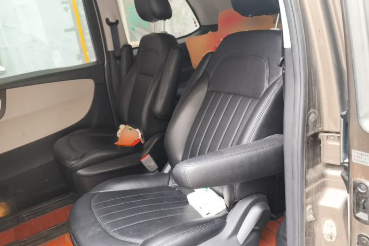 Used Huasong 7 2017 2.0T Automatic Elite Edition Left Rear Seat