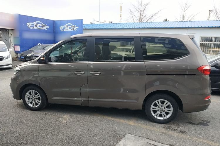 Used Huasong 7 2017 2.0T Automatic Standard Edition Left Side