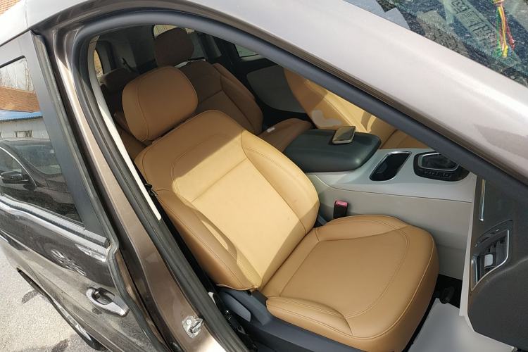 Used Huasong 7 2017 2.0T Automatic Standard Edition Right Front Seat