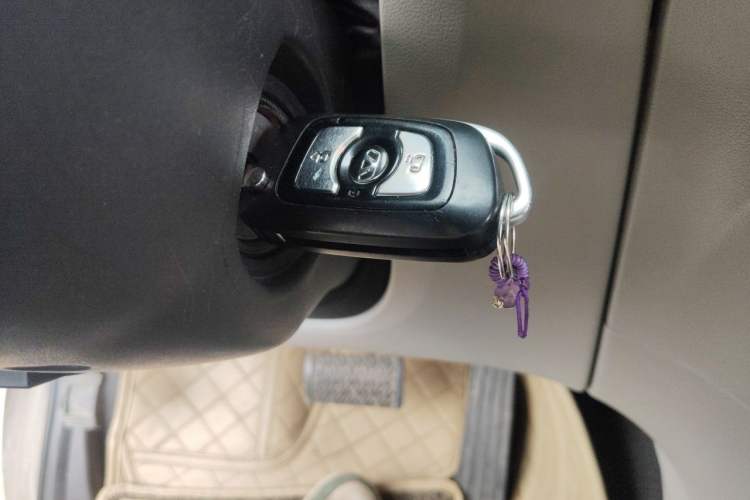 Used Huasong 7 2017 2.0T Automatic Elite Edition Vehicle Key