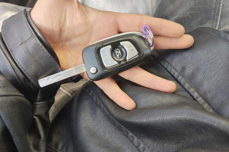 Used Huasong 7 2017 2.0T Automatic Elite Edition Vehicle Key