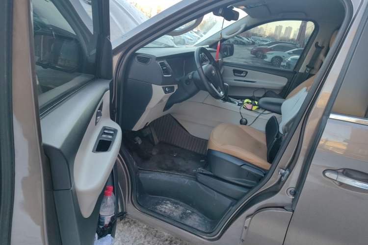Used Huasong 7 2017 2.0T Automatic Elite Edition Driver Seat