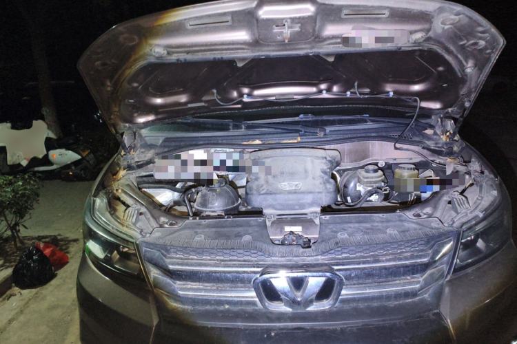 Used Huasong 7 2017 2.0T Automatic Standard Edition Engine Bay