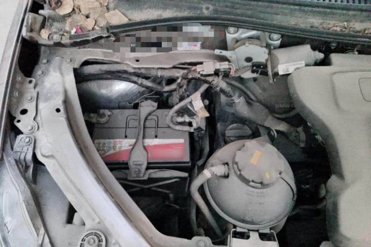 Used Huasong 7 2017 2.0T Automatic Elite Edition Engine Bay Right