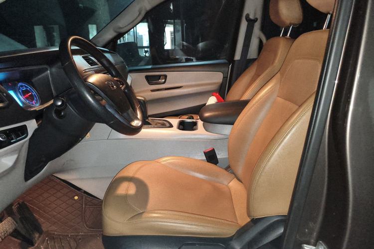 Used Huasong 7 2017 2.0T Automatic Standard Edition Left Front Seat