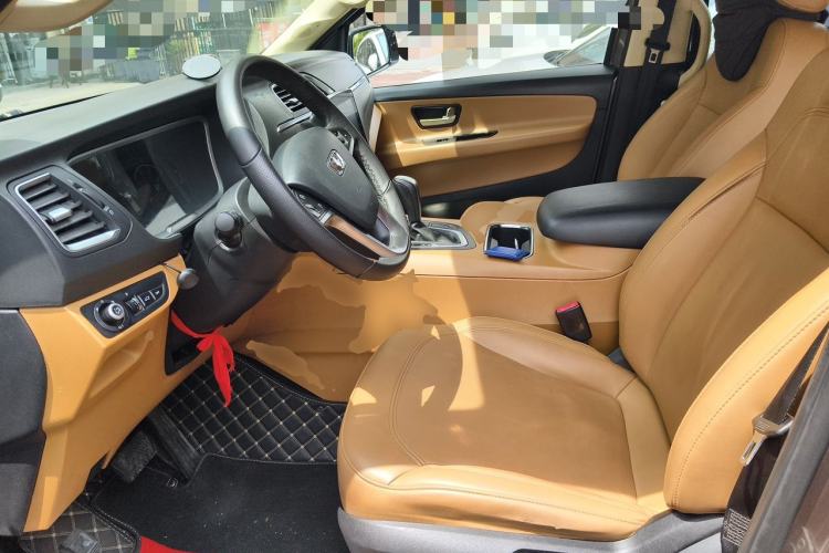 Used Huasong 7 2017 2.0T Automatic Elite Edition Left Front Seat