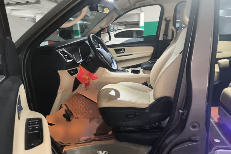 Used Huasong 7 2017 2.0T Automatic Executive Version Left Front Seat