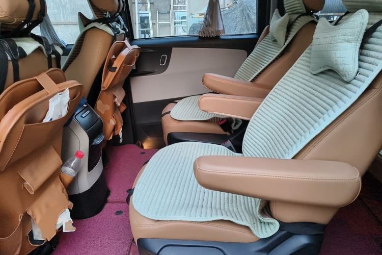 Used Huasong 7 2017 2.0T Automatic Elite Edition Left Rear Seat