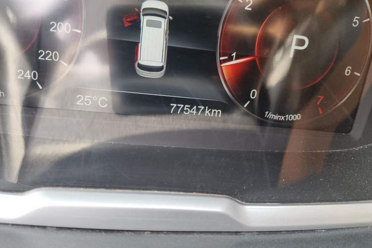 Used Huasong 7 2017 2.0T Automatic Elite Edition Odometer Close Up