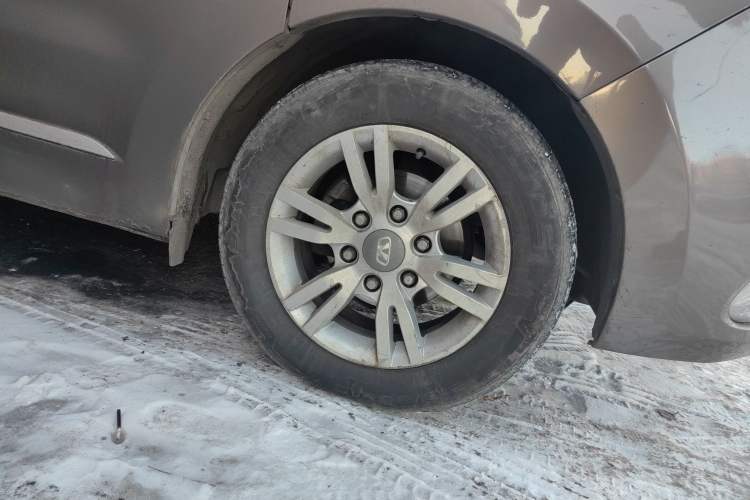 Used Huasong 7 2017 2.0T Automatic Elite Edition Right Front Wheel Hub
