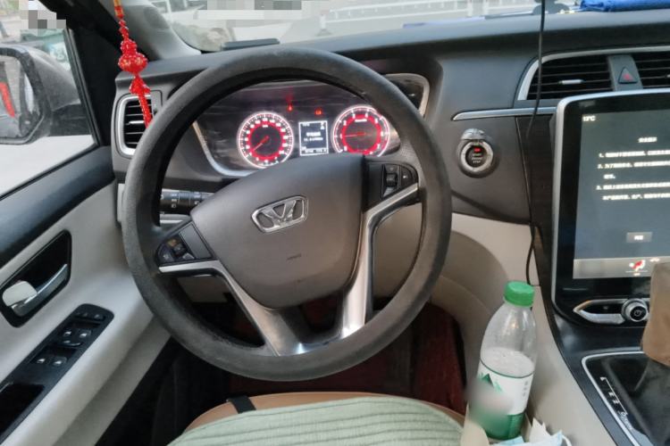 Used Huasong 7 2017 2.0T Automatic Elite Edition Steering Wheel