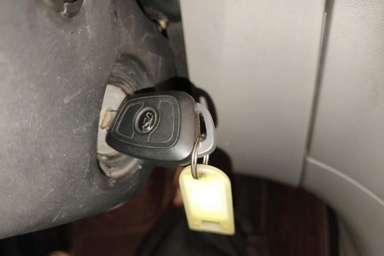 Used Huasong 7 2017 2.0T Automatic Standard Edition Vehicle Key