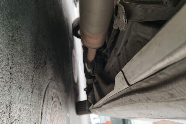 Used Huasong 7 2017 2.0T Automatic Standard Edition Chassis Rear Right